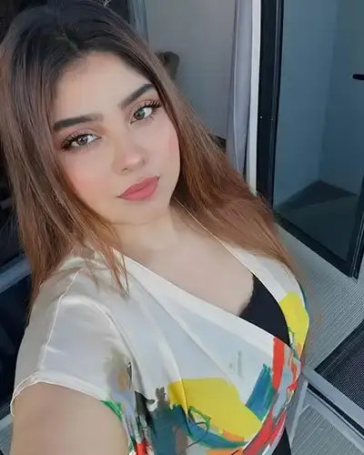 Call Girl Raina