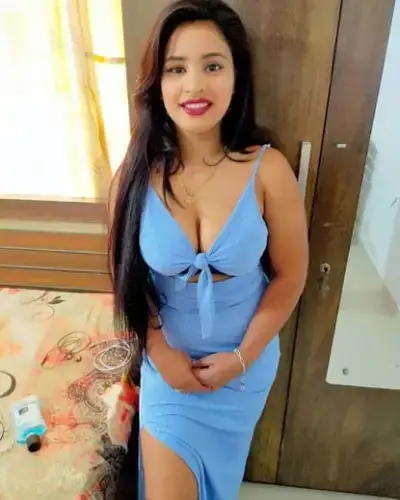 Raina Escorts